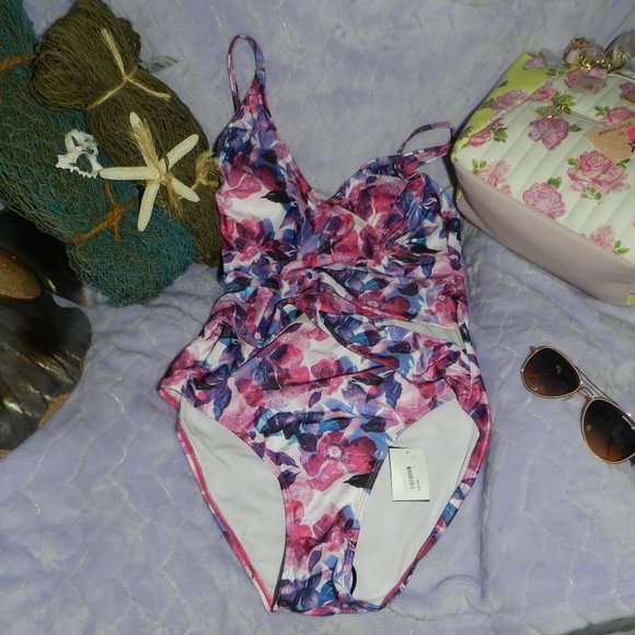 Nicole Miller One Piece Swimsuit Floral Women's Various sizes NEW/NWT - Picture 3 of 16